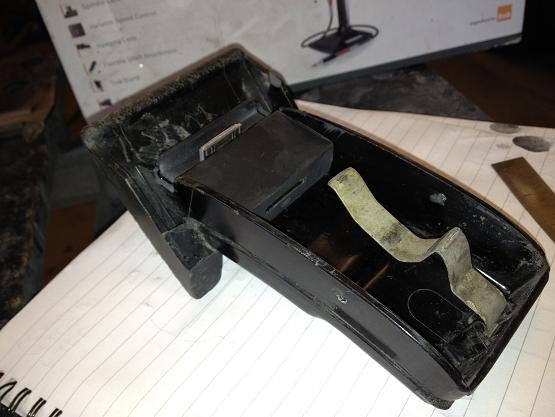 http://www.ricola.co.uk/images/cabrio/ashtray_dock.jpg http://www.ricola.co.uk/images/cabrio/ashtray_dock.jpg